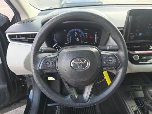 Used 2026 Toyota Corolla Cross L FWD image 7