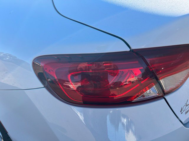 Used 2016 Chrysler 200 C w/ Premium Group AWD/4WD image 9