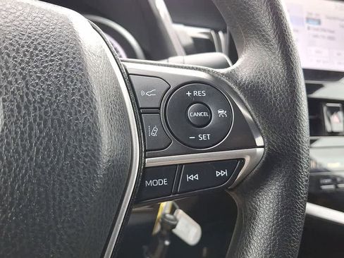 Used 2023 Toyota Camry LE image 18