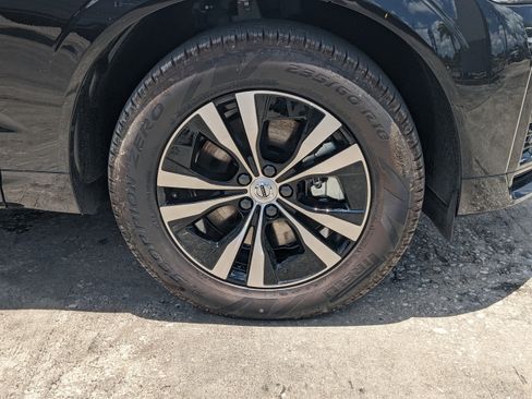 New 2025 Volvo XC60 T8 Core image 11