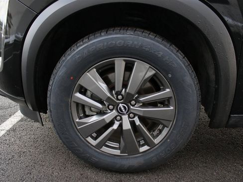 Used 2022 Nissan Pathfinder SV image 38