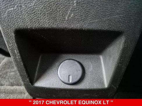 Used 2017 Chevrolet Equinox LT w/ Convenience Package AWD/4WD image 31