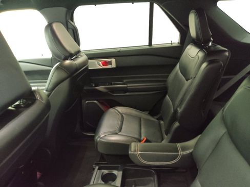 Used 2020 Ford Explorer ST w/ Premium Technology Package AWD/4WD image 18