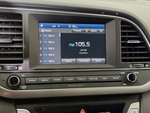 Used 2018 Hyundai Elantra SEL FWD image 17