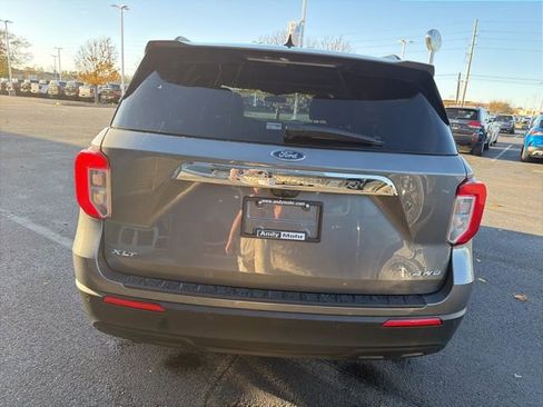 Certified 2022 Ford Explorer XLT image 8