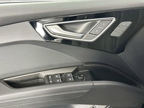 Used 2025 Audi Q4 e-tron Premium Plus w/ Premium Plus image 20