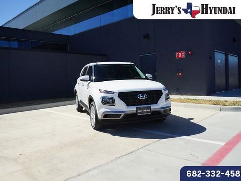 New 2026 Hyundai Venue SE image 1
