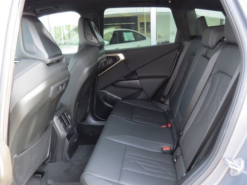 New 2025 BMW X3 xDrive30i w/ Convenience Package image 10