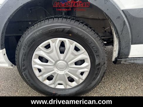 Used 2023 Ford Transit 350 XLT image 33