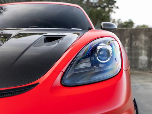 Certified 2023 Porsche 718 Cayman GT4 RS RWD image 18