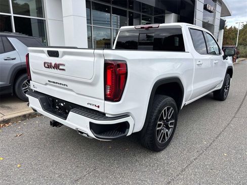 Used 2021 GMC Sierra 1500 AT4 w/ AT4 Value Package image 3