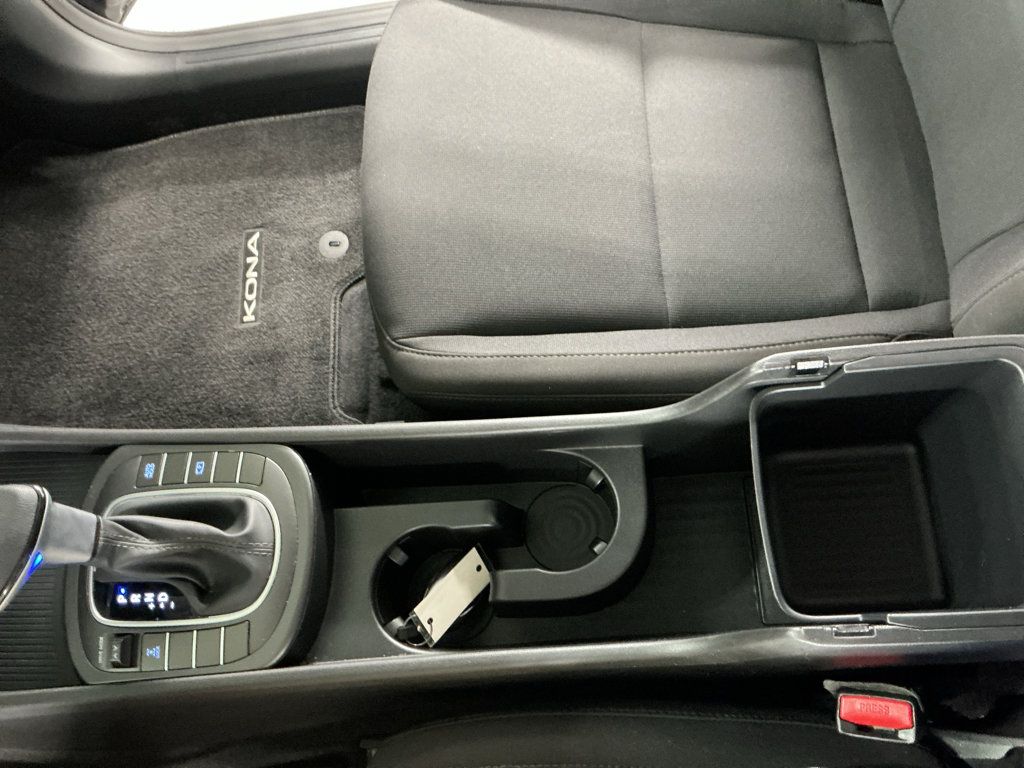 Certified 2026 Hyundai Kona SE AWD/4WD image 8