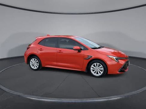 Used 2025 Toyota Corolla SE FWD image 6