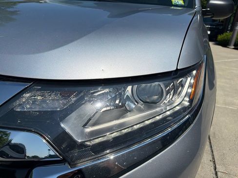 Used 2017 Mitsubishi Outlander ES AWD/4WD image 16
