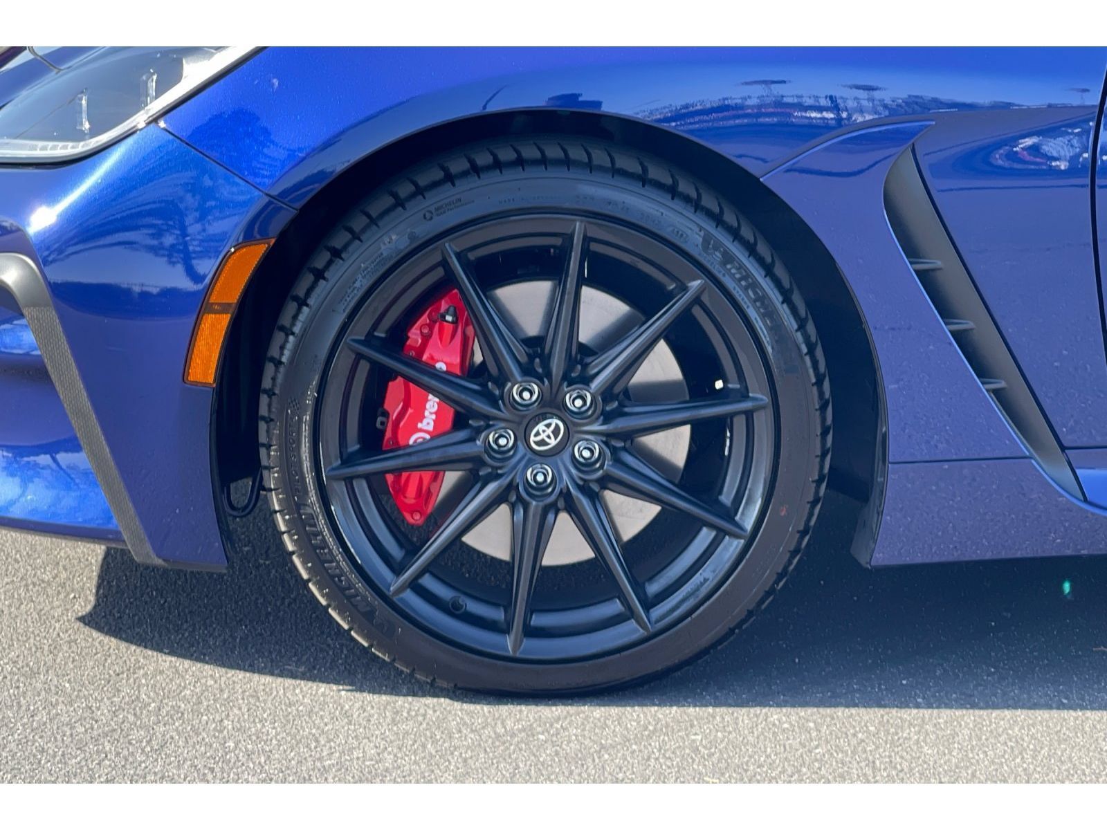 Used 2025 Toyota GR86 Premium w/ Performance Package RWD image 40