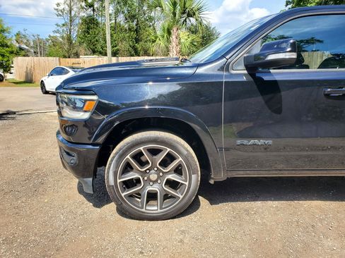 Used 2019 RAM 1500 Laramie AWD/4WD image 7