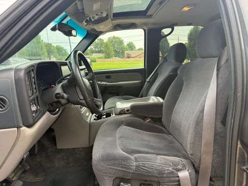 Used 2000 Chevrolet Tahoe LS w/ LS Preferred Equipment Group AWD/4WD image 10