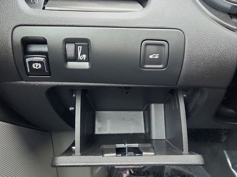 Used 2019 Chevrolet Impala LT image 34