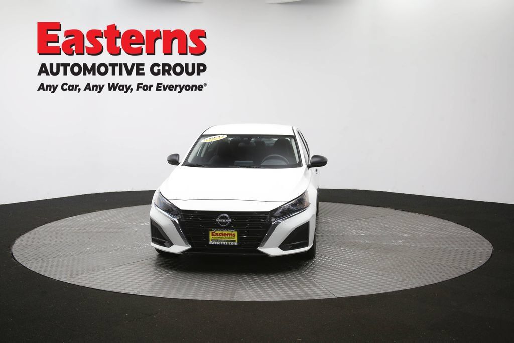 Used 2025 Nissan Altima 2.5 SV FWD image 50