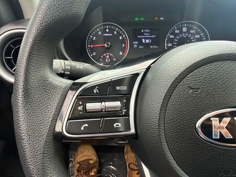 Used 2020 Kia Forte LXS FWD image 22