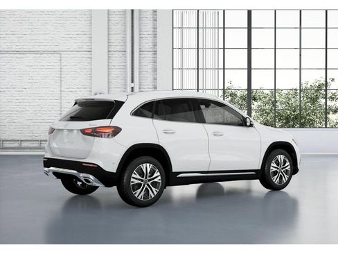 New 2026 Mercedes-Benz GLA 250 4MATIC image 20