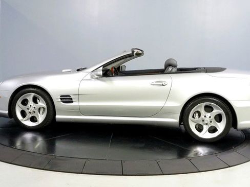 Used 2005 Mercedes-Benz SL 600 image 4