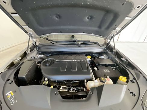 Used 2019 Jeep Cherokee Trailhawk w/ Cold Weather Group AWD/4WD image 25