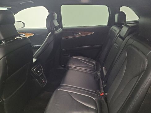 Used 2017 Lincoln MKX Reserve w/ Lincoln MKX Climate Package AWD/4WD image 18