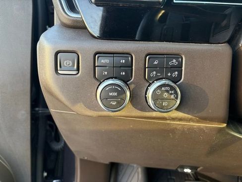 Used 2023 GMC Sierra 1500 SLT w/ SLT Premium Plus Package image 20