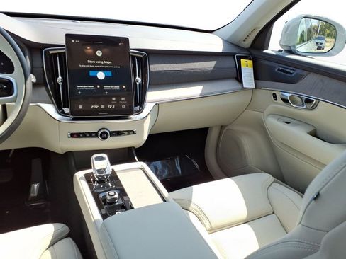 New 2026 Volvo XC90 B6 Ultra image 9