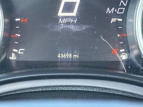 Used 2022 Dodge Charger SXT RWD image 24