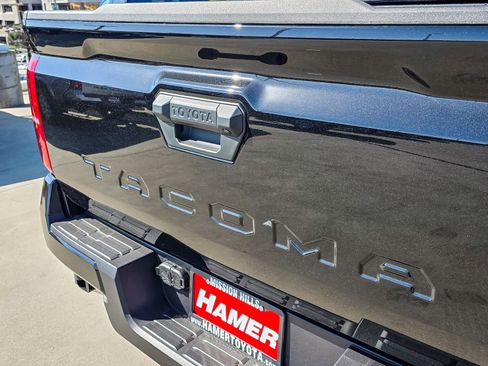 New 2026 Toyota Tacoma SR5 image 9