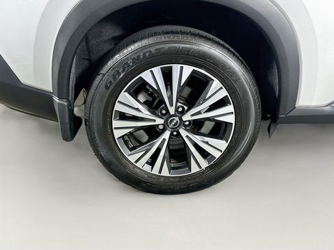 Used 2023 Nissan Rogue SV AWD/4WD image 11