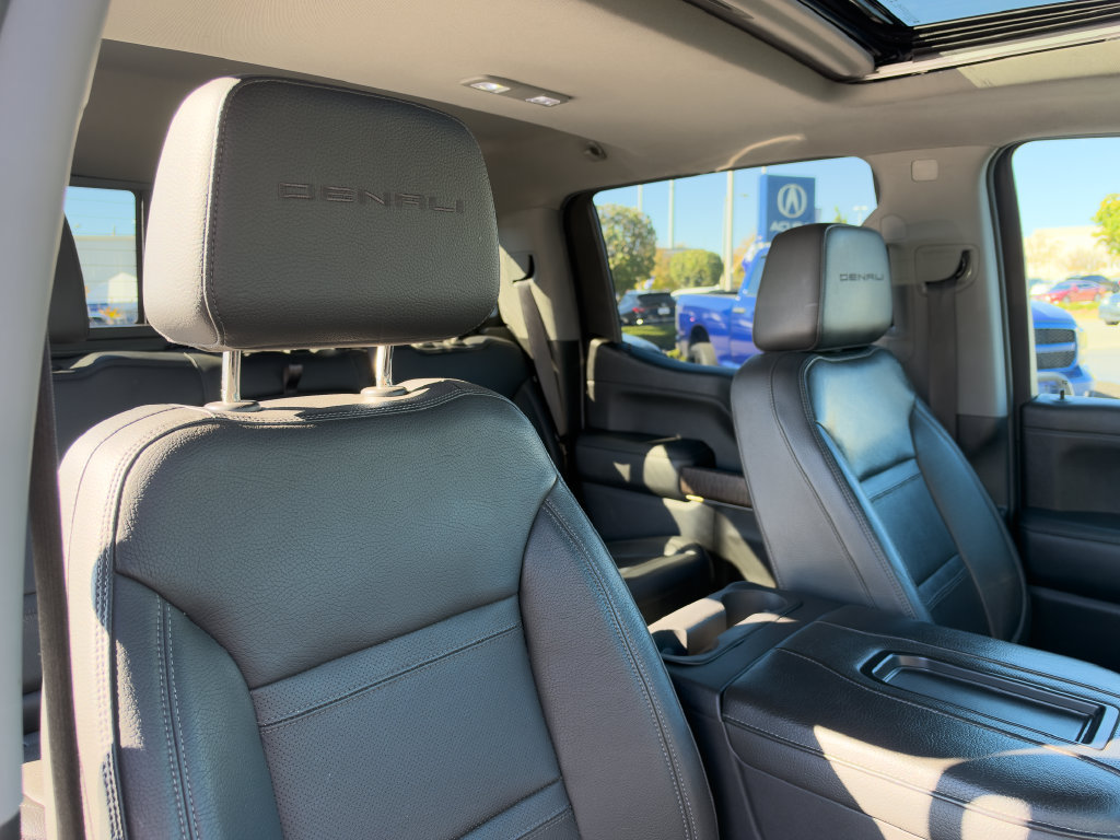 Used 2022 GMC Sierra 1500 Denali w/ Denali Premium Package AWD/4WD image 14