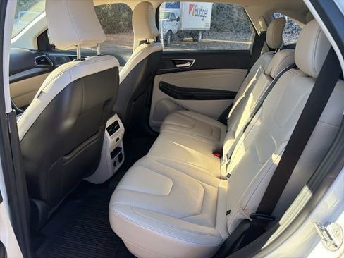 Certified 2022 Ford Edge Titanium w/ Equipment Group 301A image 18