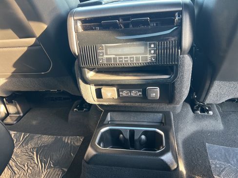 New 2026 Jeep Grand Wagoneer Limited image 14