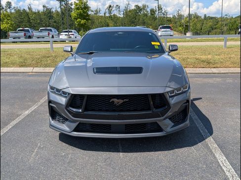 Used 2024 Ford Mustang GT Premium RWD image 3