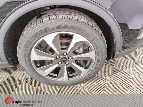 Used 2024 Ford Escape Platinum AWD/4WD image 46