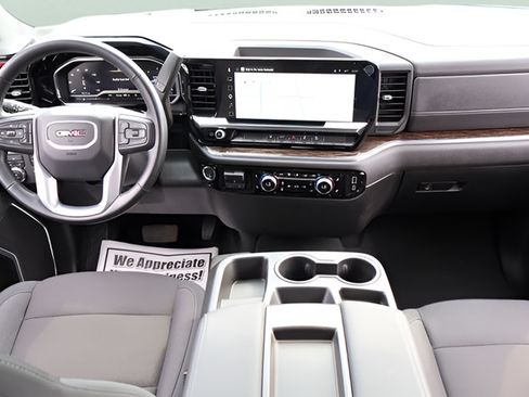 Used 2025 GMC Sierra 2500 SLE w/ SLE Value Package; AWD/4WD image 14