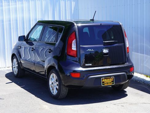 Used 2013 Kia Soul FWD image 4