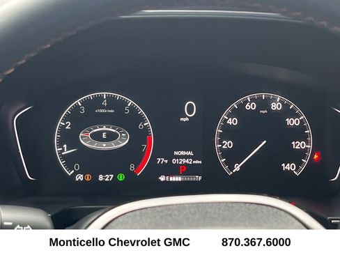 Used 2025 Honda Pilot TrailSport image 14