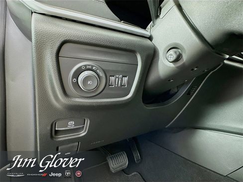 New 2025 Jeep Grand Cherokee Limited w/ Luxury Tech Group II image 24