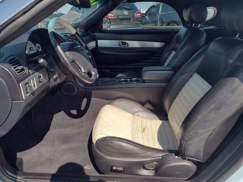 Used 2003 Ford Thunderbird image 11