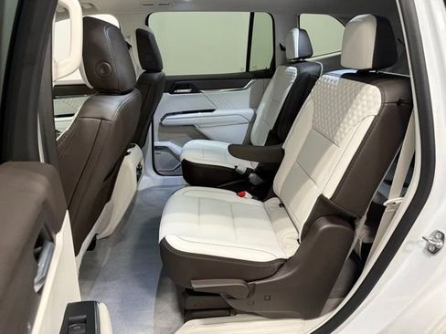Used 2024 GMC Acadia Denali w/ LPO, Floor Liner Package AWD/4WD image 35