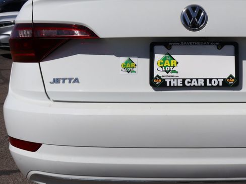 Used 2019 Volkswagen Jetta SE FWD image 19