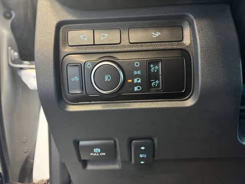Used 2024 Ford F250 Lariat AWD/4WD image 19