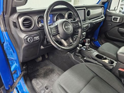 Used 2021 Jeep Wrangler Unlimited Sport AWD/4WD image 25