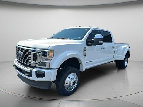 Used 2021 Ford F450 Platinum w/ FX4 Off-Road Package AWD/4WD image 3