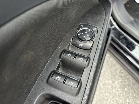 Used 2018 Ford Fusion SE w/ Fusion SE Technology Package image 15