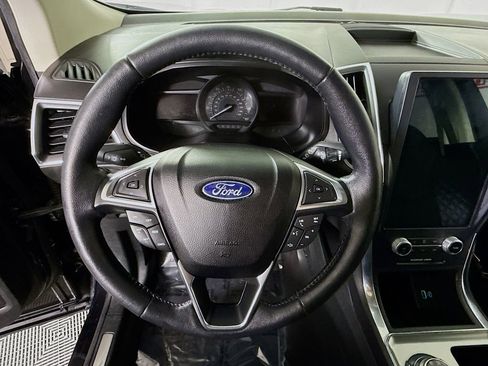Used 2023 Ford Edge Titanium image 21